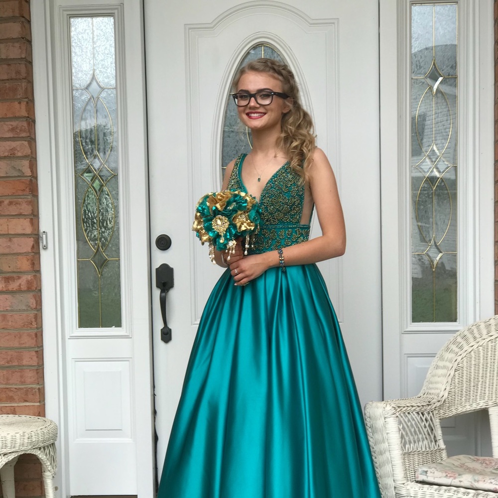 One piece ball gown or prom dress